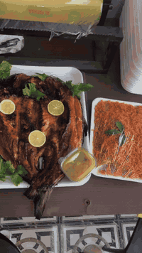 سلام عليكم  اسمك رحومي ترحب بكم متى ما شئتم المحل يفتح من ساعه9 صباحاً الي 8مسئاً يوجد لدينا توصيل داخل الاسكان 2 خارج الاسكان 3 بأداره رحومي *********** اسعارنا مناسبه جداا ويوجد تمن الاحمر
