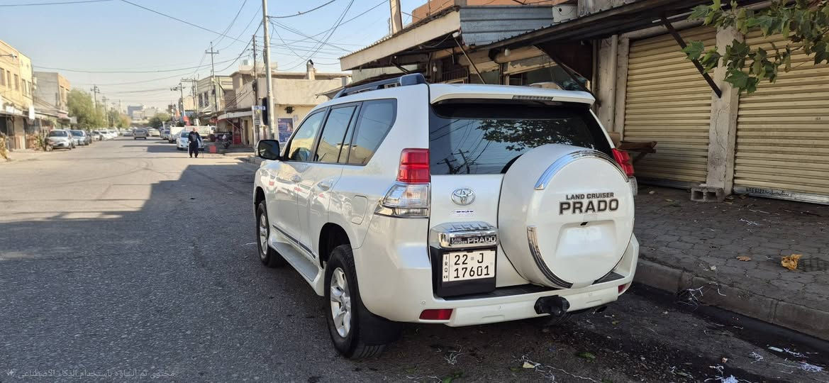 تۆیۆتا پرادۆ 2011 خلیجی چوار پستۆن ناوزەرد ڕەنگی سپی سەدەفی فول مواسەفات دەعامی بۆ دەعامی بێ سبوغ ،بێ تعدیل ،بێ کرانەوە ،بێ گۆڕین هەموو گیانی لەسەر دەقی شەریکەیە، دوو سویج و کەتەلۆکی شەریکەی لەگەڵە رەقم هەولێرە، گێڕو مەکینە بەشەرت نەکرایتەوە تازە ڕۆنی گێری گۆردراوە ،تاخم تایە تازەیە ، سپێر لەکۆڵ ،سپێری دانەگیراوە eco،کوشین جلد ،ناو فۆرمیکا ،سوکان ڤۆلیۆم ،ئاوێنە شەفت وکارەبایی ،هەرچوار جام ئۆتۆ ،بە کۆنتڕۆڵ دەکرێنەوەو دادەخرێن ،دەبڵ ئەکسل ،ABS ،دژەخلیسک ،سێ ڕێز کوشین ،تەبرید مەرکەزی شاشەوکامیرای دواوە ،حەساسی دواوە زۆر مواسەفاتی تر ،سەیارەیەکی زۆر خاوێنە هیچ مەسروفی تێدانیە  فەحس وهەزە وسەنەوی تازەیە تاکو 2030 یەک دینار مەسروفی نیە هەموو شتێکی بەشەرت ڕەقم هەولێر سەیارەکە لە هەولێرە سعری240 ورقە ومجال بۆ پەیوەندی *********** أربيل, العراق
