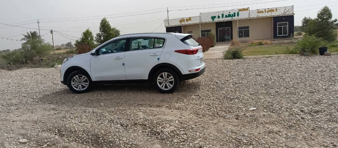 السلام عليكم .
@
كيا سبورتيج موديل ٢٠١٩ خليجي مكفوله من صبغ وضربه وتبديل كير مكينه مكفوله استخدام شخصي مال جناي نص مواصفات رقم اربيل بأسمي .

شاشه اندرويد 
مثبت سرعه 
حساس خلفي 
تبريد قطعتين 
نظام منحدرات 
انظمه قياده 
تحكم ستيرن جهتين 
نظام شحن 
ويل حجم ١٧.

سوناره مرفق وانت فحص وشوفه بيك خير وتدلل وبيه مجال .

السعر ١٨٣ 

الرقم : *********** واتساب موجود .
