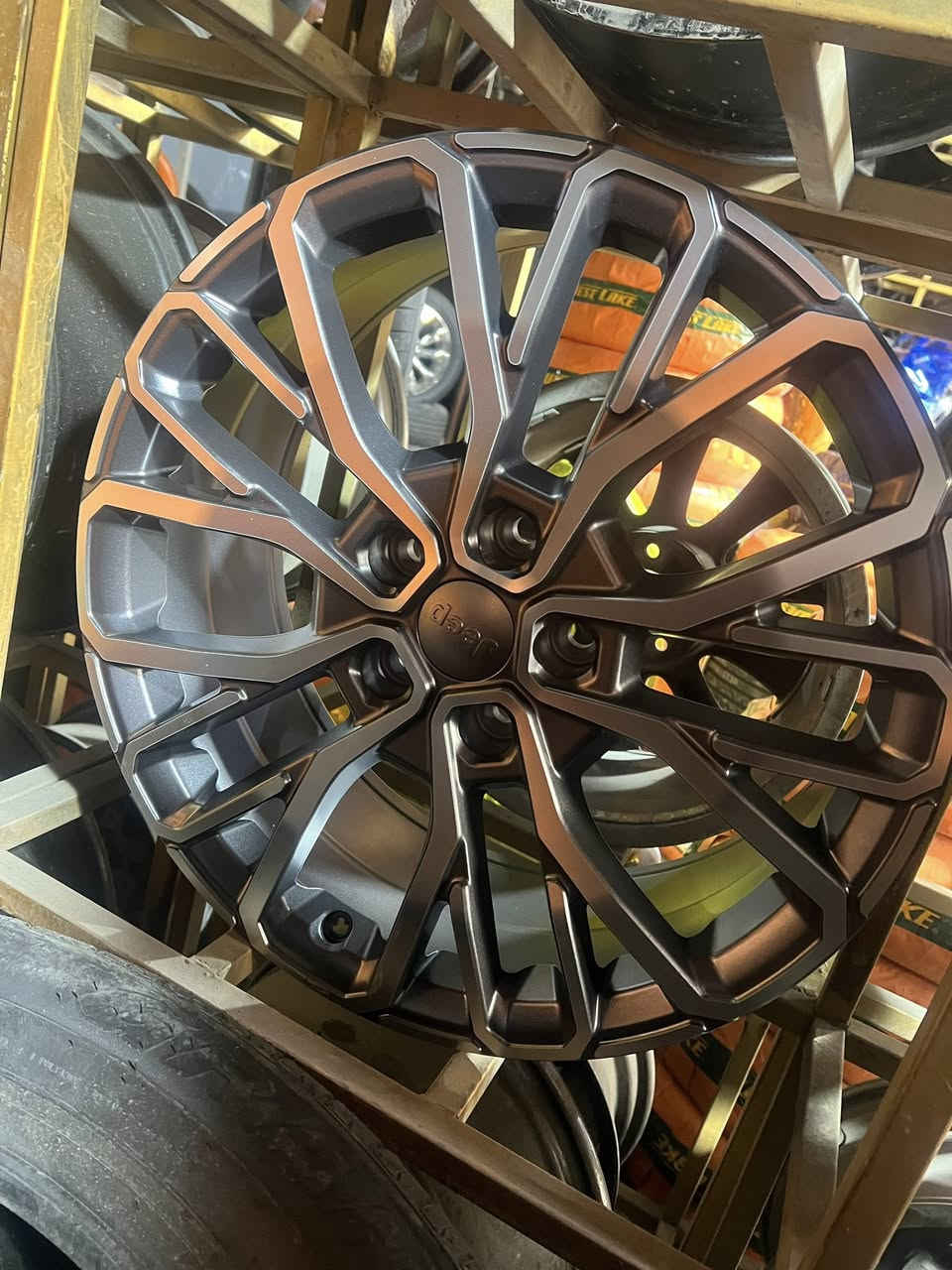 سلام عليكم شباب وصلت ويلات جيب مجمع العربة بغداد نفق الشرطة ***********
