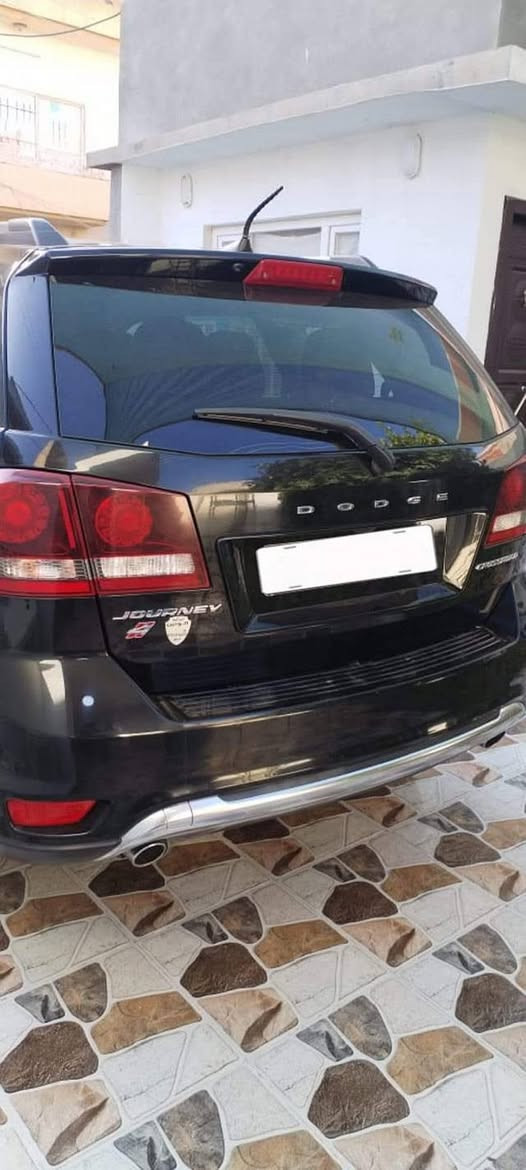 دوج جورني 2019 كروز رود
مواصفات
تبريد 3 قطع محرك 6سلندر
7راكب تحكم استيرن كشن جلد مخبئ سري2 ويل كروم 19 شاشة بلادي كير محرك خير من الله سنويه ضرر موجود بالصور  بأسمي بطاقة بانزين موجود رقم اربيل جديد السعر 165 وبي مجال مكاني كركوك رقم موبايل ***********
