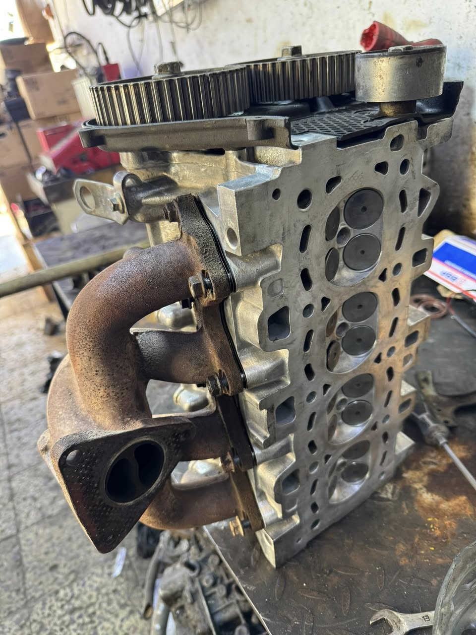 سلام عليكم ورحمة الله وبركاته 

ورمضان كريم عليكم 

من ضمن اعمال ورشة الاخوين لصيانة السيارات 

العنوان بصره الجمهورية مقابل المرور القديم او قرب شارع المكاتب 

*********** حسن العيداني
