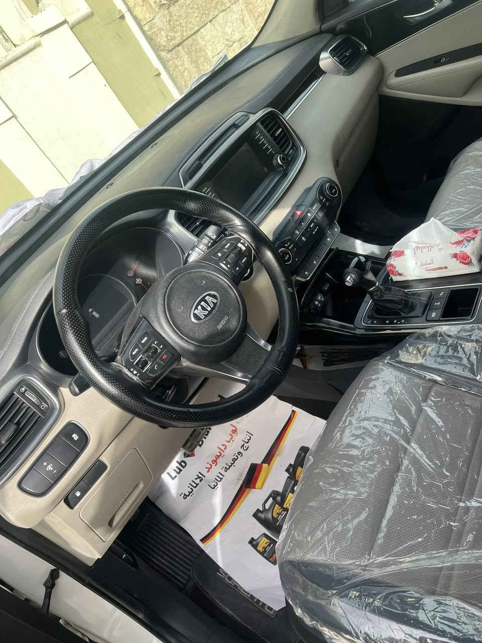 سلام عليكم اخوان سياره كياسورنتو موديل 2016السياره خليجيه الشركه الدوليه نظيفه استخدام شخصي ماشيه 120كيلو اللون صدفي لد امامي لدات خلفيه لايت زنون زراك لايت حساس امامي حساس خلفي كشنات جلد تدفئه وتبريد سبعه راكب ثلاث قطع تبريدبانوراما اخوان السياره فول مواصفات خليجيه اناره ترحيب عند الاقتراب من السياره المري الجانبيه شفط عند التقفيل صدر امامي خلفي قبل شهر مبدله زائد تخم تاير متصرف عليهاًدينارمكفوله بدون قطره صبغ السعر (20500)يعني شدتين وخمس اوراق رقم السياره انكليزي رقم بغداد موجوده في بغداد حي الجامعه للاستفسار رقم مبايل صاحب السياره ***********
