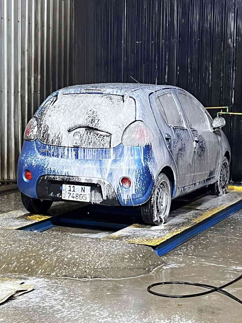 السلام عليكم باندا 2013للبيع
جاهزه من كلشي بيها مكانات صبغ وسونارها موجود 

٥٥ وبيها مجال 

باسمي هزه وسنويه  جديده 

مكاني بغداد الدوره 

رقم تلفوني ***********
