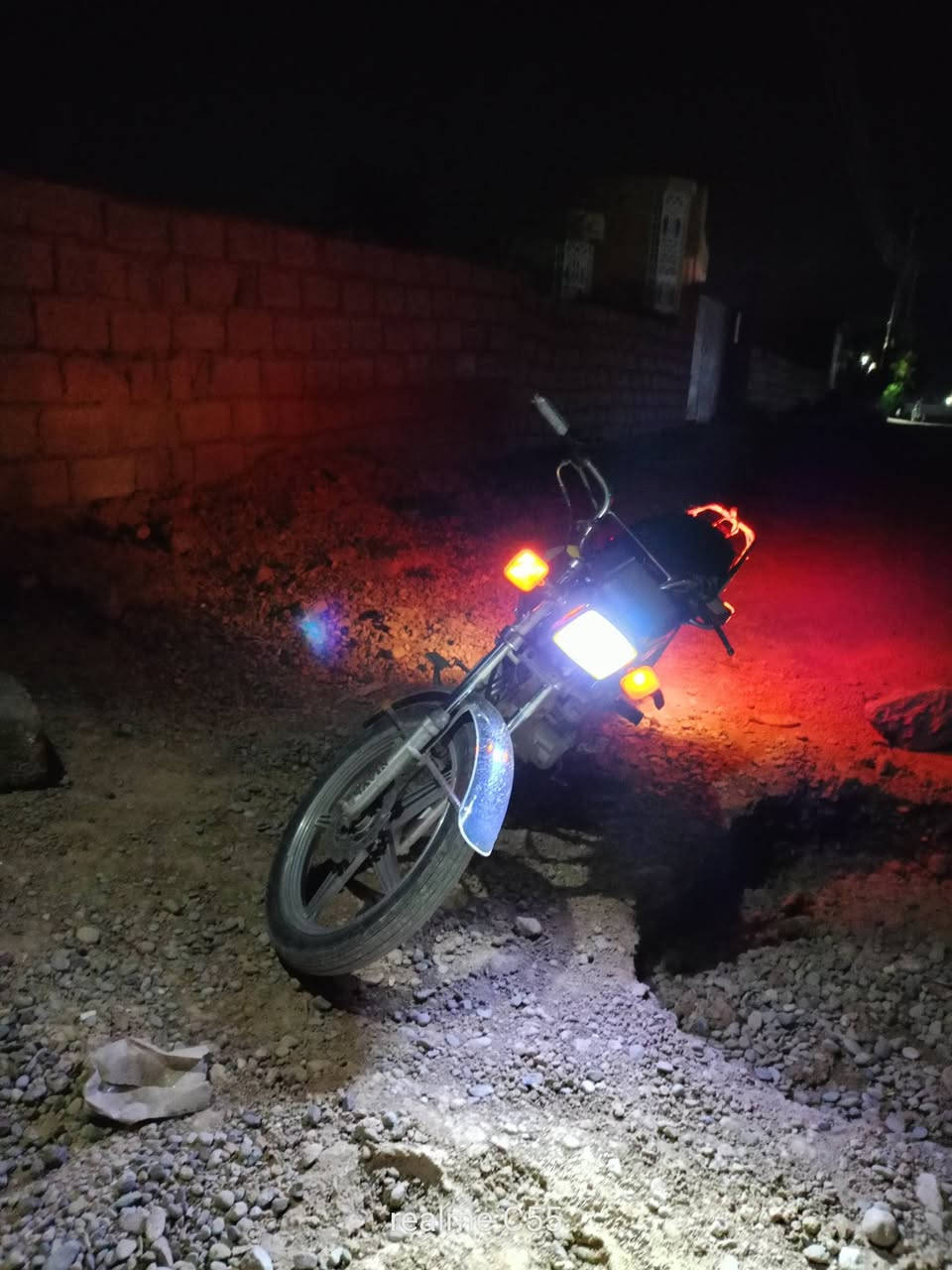 السلام عليكم
سافان خمسه كير موديل 21
محرك بلاد كهربائيات كلها شغال وياله مسطره محرك مبدل بس رنكات لاصرف ولا بخار نشاط فول شلعه ومعدل صالنصه نص 
السعر:380وبي مجال قليل
متواجد خاص
‏‪0780 256 7561‬‏
مستعجل عله بيعتو
جماعت300 لاتعلق
مو شراي لاتبزعني
