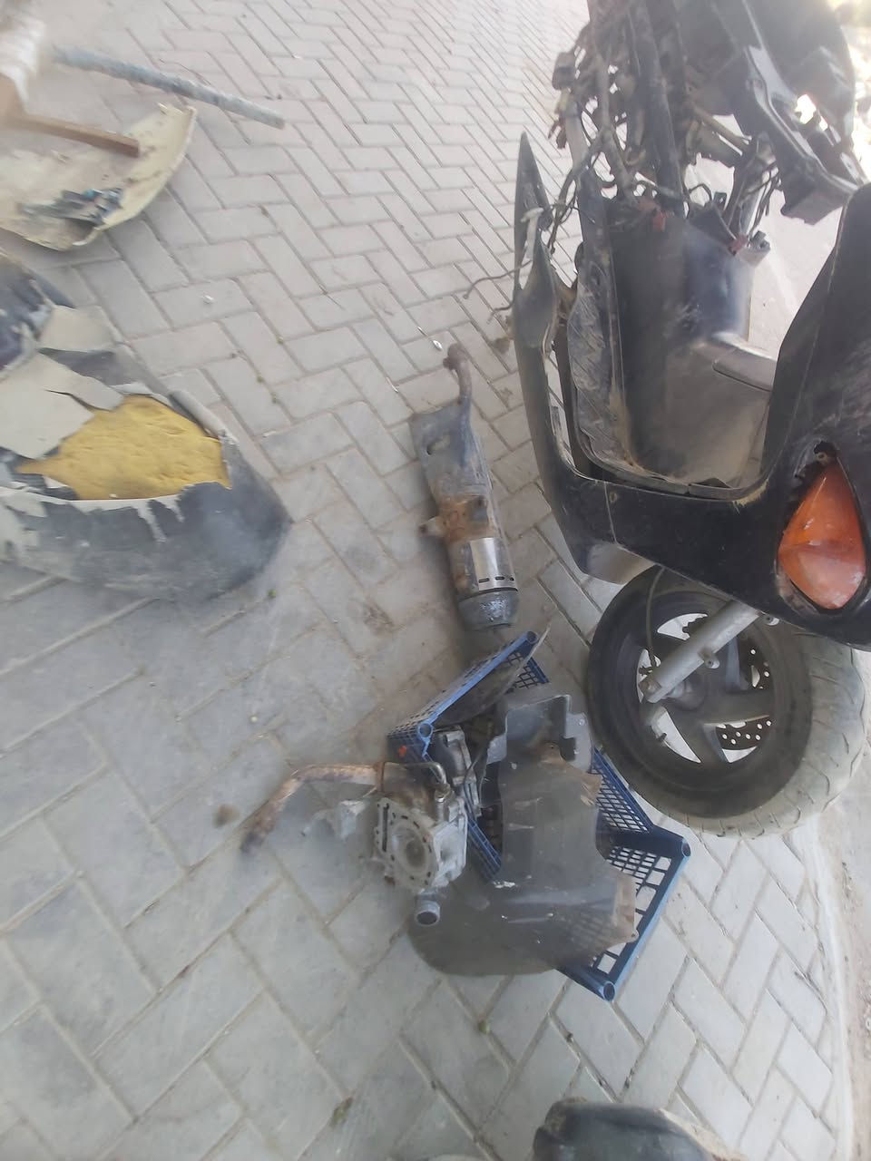 السلام عليكم فورزه 06 دراجه حلوه وكامله مكمله اي نقص مابيها مكينه كايمه نازله بل كاع اوراق كامله للدراجه تريد تفصيخ تريد شلع سعرها ٢٥٠ وبيها مجال جدا قليل دبلات مابيهن شي كهربائيات كلها شغاله مرايات يدات تدفئه كفرات كامله ولا واحد نقص دشبول نضيف شاحنه تايب سي ايفون بيها جداحه تشتغل يعني دراجه الي يجي يكلبها يعرفها شكد جديده المهم شباب مكانها بغداد زعفرانيه بيع او مراوس او تفصيخ شيعجبك بل خدمه


**إذا كنت صاحب هذا الإعلان وتريد حذفه لأي سبب، رجاءا أرسل رسالة إلى الدعم الفني**