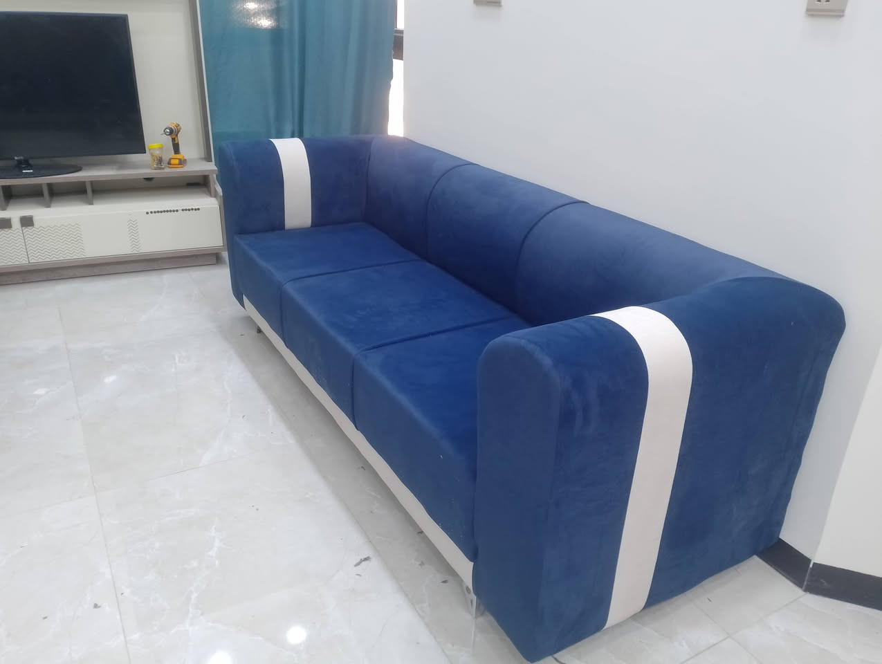 سلام عليكم ورحمه الله وبركاته 
معمل الزهيري للانتاج التخم والديوان حسب طلب الزبون 
بجميع موديلات تركيه واجود انواع الاقمشه التركيه مبطن 
والخشب الجام الروسي وبلاويد الاسود والاسفنج الضغط هاي اكسترا 10سم 
ويوجد تخفيضات بلاسعار ع جميع موديلات 
وايضا يتوفر لدينا بلقسط مريح ع ماستر كارد الرافدين 
للاستفسار مراسله ع خاص او الاتصال على الرقم 
*********** حسين الزهيري
