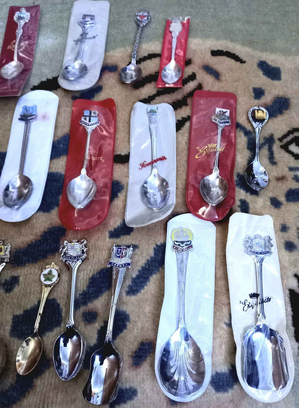 سعر القطعة ١٥٠٠ دينار  .. لايوجد توصيل ...


**إذا كنت صاحب هذا الإعلان وتريد حذفه لأي سبب، رجاءا أرسل رسالة إلى الدعم الفني**