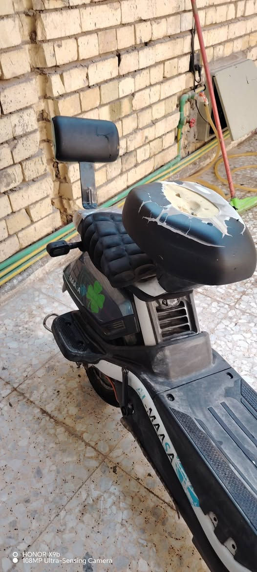 دراجة شحن للبيع شغالة نقص بطاريات حجم 16العبيدي شارع عشرين ***********بي وتساب سعرها 150الف
