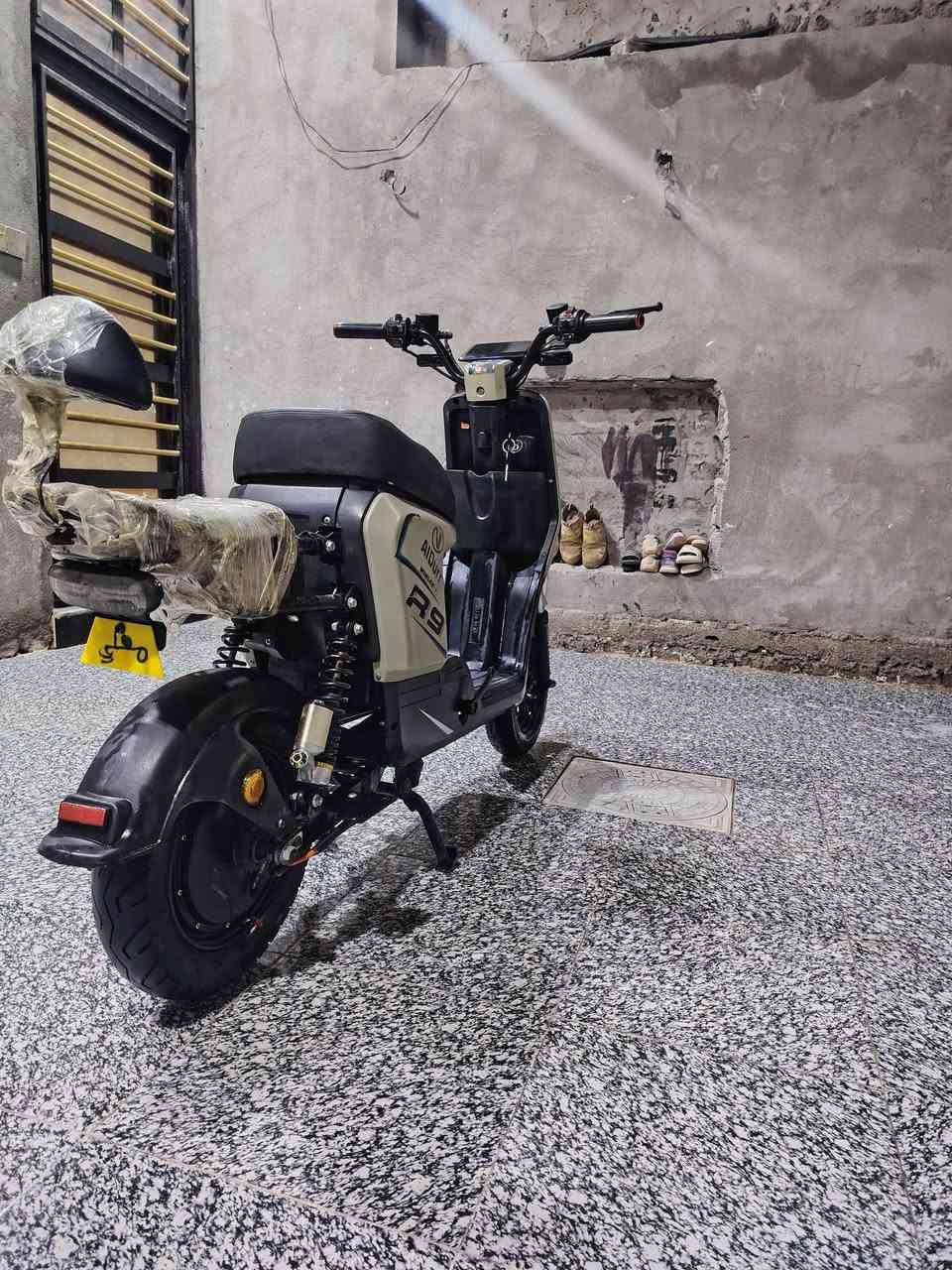 درجه R9 مديل 2023
 عطلع بس بطاريات
المكان ابو الخصيب حمدان
الرقم ***********
السعر 150
