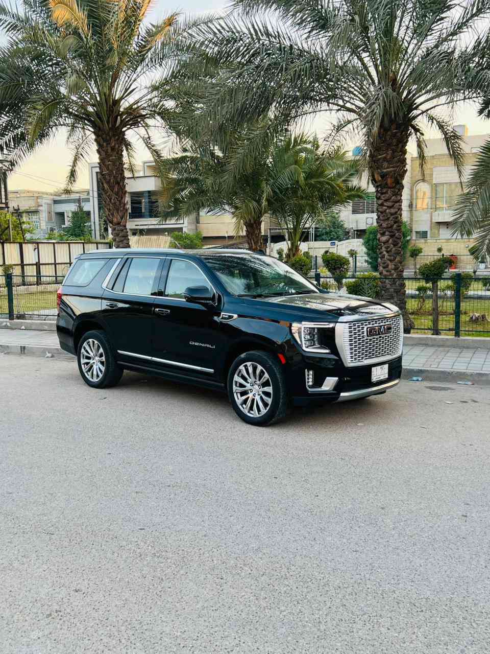 أرخص سعررررر
ب 46,500 وبيه مجال
جمسي دنالي وارد امريكي 
الموديل: 2023 الفئة: Denali VIP

المواصفات: أعلى فئة – فول كامل
المشي: 70,000 كم
الحالة والفحص:
سيرفسات شركة
مكينة وكير وحدادية وكهربائيات بحالة الشركة
غير مفتوح نهائياً
فحص وهزة جديد
ثلاث قطع صبغ بدون دواخل 
سستم يرباك بلادي من دبي ب٣٥ ورقه 
المواصفات:
محرك بنزين 8 سلندر
شاشة عرض على الزجاج (Head-Up Display)
داخلية أبيض أوف وايت ملكي
شاحن لاسلكي
مرآة وسطية كاميرا
7 مقاعد
كاميرات محيطية 4
عدادات ديجيتال
صندوق خلفي كهرباء
ثلاجة
كشنات كهرباء
رادار خطوط
كشنات تبريد وتدفئة مع خزن
إضاءة LED
تبريد خلفي منفصل
نظام إطفاء ذاتي
حساسات أمامية وخلفية 360 درجة
إنارة ترحيب بالأبواب
الرقم: بغداد غير هذا الي بالصور
مكان السيارة: بغداد 

ملك الشارع
رقم الاتصال: ***********
