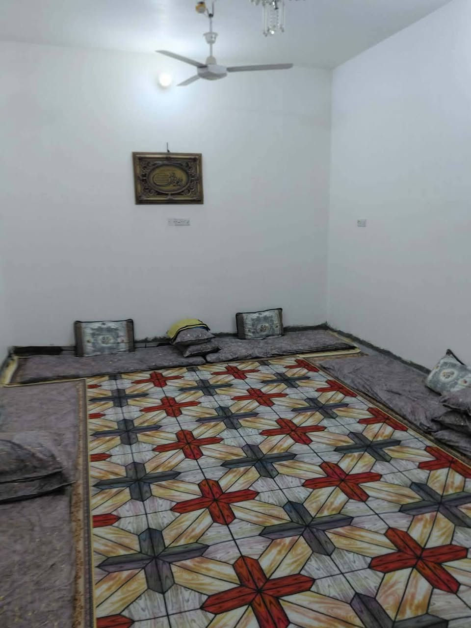 بيت بناء جديد غرفه جوه وغرفه طابق ثاني مساحته 150 متر مكانه الحلابسه النساف قرب مدرسة ابن رشد سعره 80بيه مجال


**إذا كنت صاحب هذا الإعلان وتريد حذفه لأي سبب، رجاءا أرسل رسالة إلى الدعم الفني**