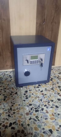 قاصه للبيع السعر 150 الف رقم 07735993811
