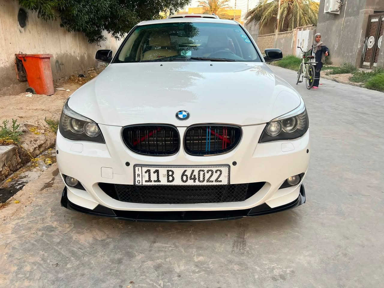 بي ام E60 موديل ٢٠٠٨ وارد امريكي مكينه 3.5 توين تيربو
ضررها جاملغ الامامي جهه العبري بدون دواخل 
جاهزه مكينه وكير وحداديه وتخم تاير وتبريد 
ماشيه ٨٨ الف 
رقم بغداد بأسمي 
مكانها ذي قار / قلعة سكر 
تفاصيل اكثر الاتصال ع الرقم 
***********

السعر ١٣٠ وبيها مجال
