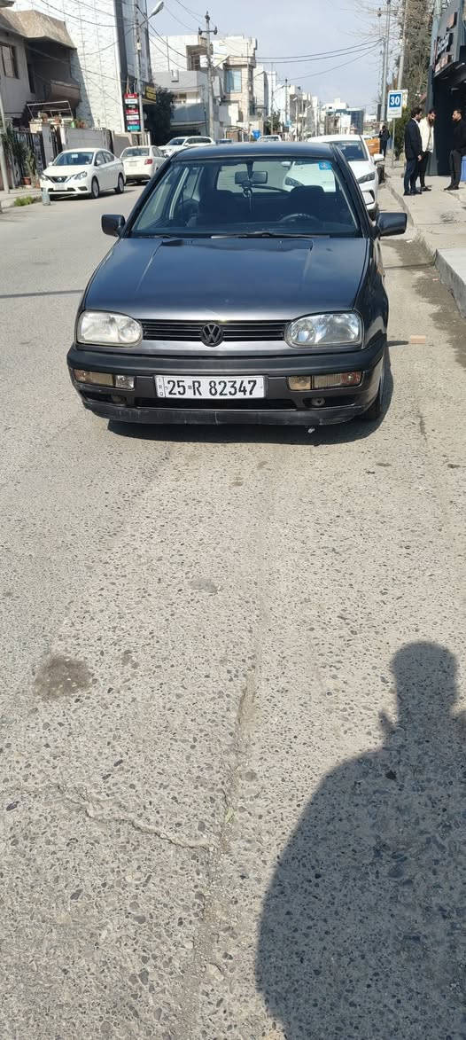 كولف تك باب 1993 محرك 1800 كير عادي   سعر 38 بها مجال عنوان سليماني ***********
