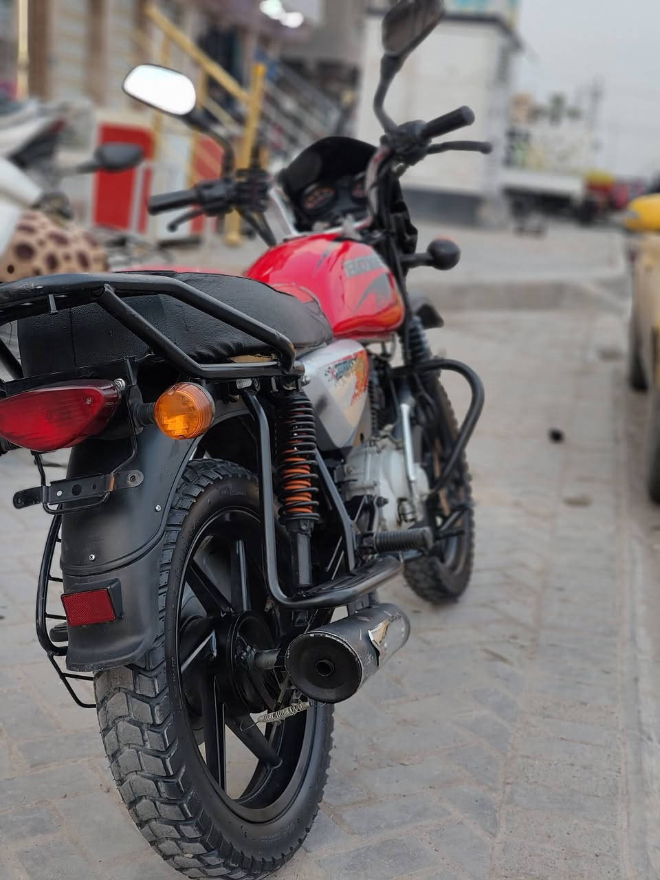 للبيع موديل 23 مكفوله السعر مليون و200 بغداد اتصال ***********
