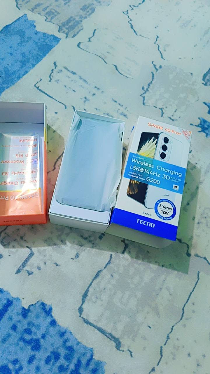سلام عليكم / مبايل تكنو سبارك جديد با الكارتونه اخوان الموبايل ذاكرته 256 مال خطوبه ونفصخت الخطوبه مبايل بعده جديد يعني ستخدام قليل كلششش  راعيه محتاز ويريد يبعيه ملحقاته كلهن موجودات مبايل مال صيده  سعره 225 الله شاهد ماخذه ب300 رقم راعيه ***********
