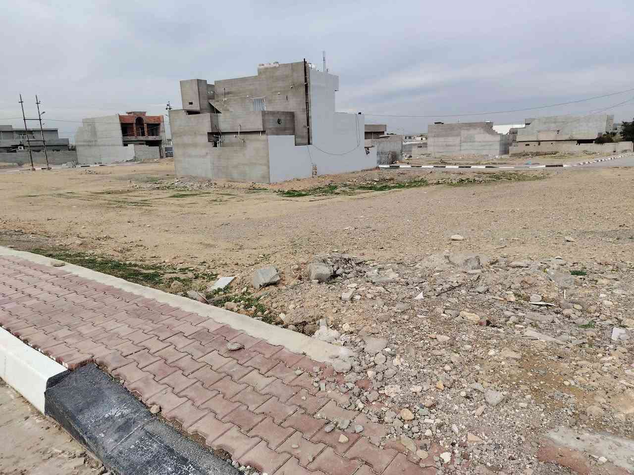 بسم الله الرحمن الرحيم
السلام عليكم ورحمة الله وبركاته
يعلن مكتب علي الصميدعي للاستثمار العقاري
عن توفر قطعة ارض للبيع #طابو_صرف المساحة ٢٥٠ متر مربع العرض ١٠متر الطول ٢٠ متر الموقع حي المرور القديم ارض عدلة كما موضحة بالصور المنطقة تحتوي على كافة الخدمات ماء اسالة كهرباء تبليط اناره مجاري ٠٠٠ للاستفسار عن السعر وباقي التفاصيل الاتصال على الارقام التالية او مراسلة الصفحة :
📞 *********** متوفر واتس اب
📞 *********** متوفر واتس اب
او زيارة مكتب علي الصميدعي للعقار الكائن في ديالى ٠ جلولاء ٠ حي الشهداء ٠ مقابل اتحاد شباب جلولاء ٠ ودائرة التقاعد ٠
