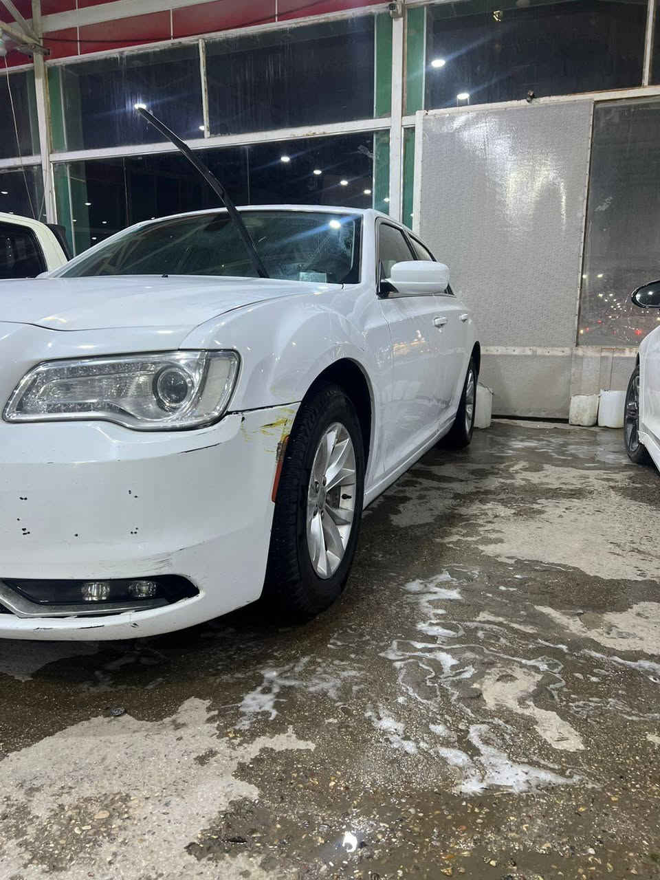 السلام عليكم 
اوباما للبيع  165وبيهه مجال
ماشيه 80 حقيقي 
رقم مثني الجديد لل31
موديل 17اصل 15بأسمنه مداور ثاني يوم 
حادثهه جاملغ ايمن وشويه من الباب ..الجاملغ مبدل 
وبيهه دحجه بسيطه بالجاملغ الخلفي الايمن هنا بالعراق 
مكينه وكير وحداديه وتبريد شرط 
مكان السياره السماوه ***********
