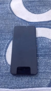 ايفون ١١ برو ماكس • بطارية ١٠٠٪ • بصمة عيون معطلة