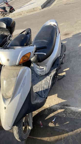 سلام عليكم بريز  نضيفه مجفته تشتغل سلف وهندر دراجة كامله كهربائيات كلها شغاله  ٤٠٠ وبيها مجال بسيط جدا حك الجيه *********** غير متواجد على الفيس
