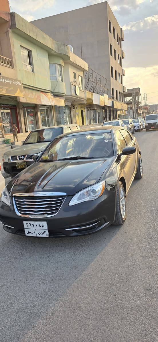 سيارة كلايزر c200 سبرنك موديل 2012 
٣ قتعە سبخ بدون داخلی 
مکینە گێر شرت
سەربان و بوند و سندوق کحلی
سعر 78.00$ورقە و مجال
700$ غرامه دێ ژ سعرێ هێنە خارێ 
*********** سميل, دهوك
