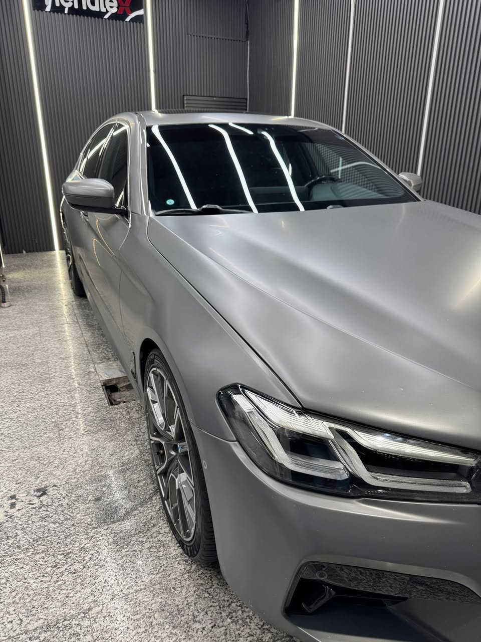 للبيع 530 موديل 2021 ماشية 74 الف كيلو مغلفة ppf مات السعر المطلوب 33$


**إذا كنت صاحب هذا الإعلان وتريد حذفه لأي سبب، رجاءا أرسل رسالة إلى الدعم الفني**