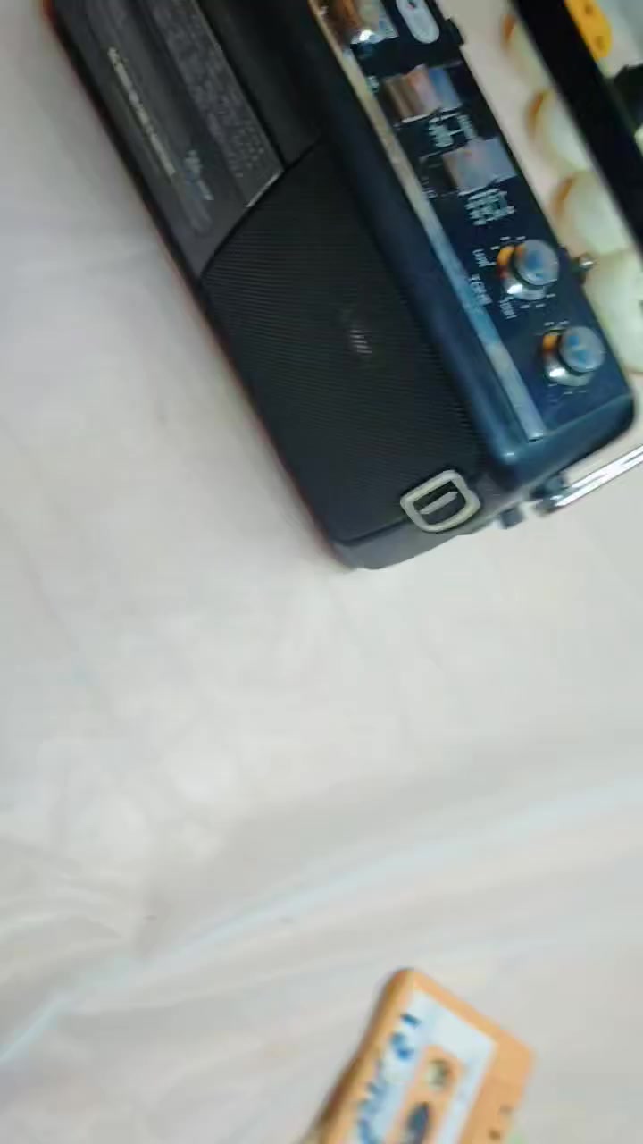 مسجل راديو ياباني ماركة ناشنال شغال بشرط 
سعره 30 الف مع توصيل


**إذا كنت صاحب هذا الإعلان وتريد حذفه لأي سبب، رجاءا أرسل رسالة إلى الدعم الفني**