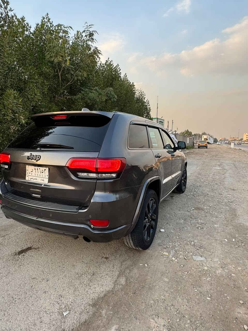 جيب للبيع موديل ٢٠١٨ وارد أمريكي محرك ٦ سلندر ٣٦٠٠ فول مواصفات ماعده القماره بصمه ابواب بصمة تشغيل شاشة كبيره صندوك كهرباء كامرا حساسات رادرات كشنات جلد وكهرباء تحكمات توقف ذاتي مثبت سرعه سيارة نظيفه وجاهزه محرك كير تبريد ثلج حداديه ميكانيك كله على وضع الشركة سيارة حادثها مال امريكا بنيد وجاملغ بدون دواخل وهنا صار بيها صبغ تلث قطع اثر شخوط يعني كل السيارة بيها خمس قطع ماشية ٦٤ الف رقم بغداد مشروع وطني تحويل ثاني يوم سعرها ١٥٠ ورقه ومكان السيارة بغداد البلديات ***********
