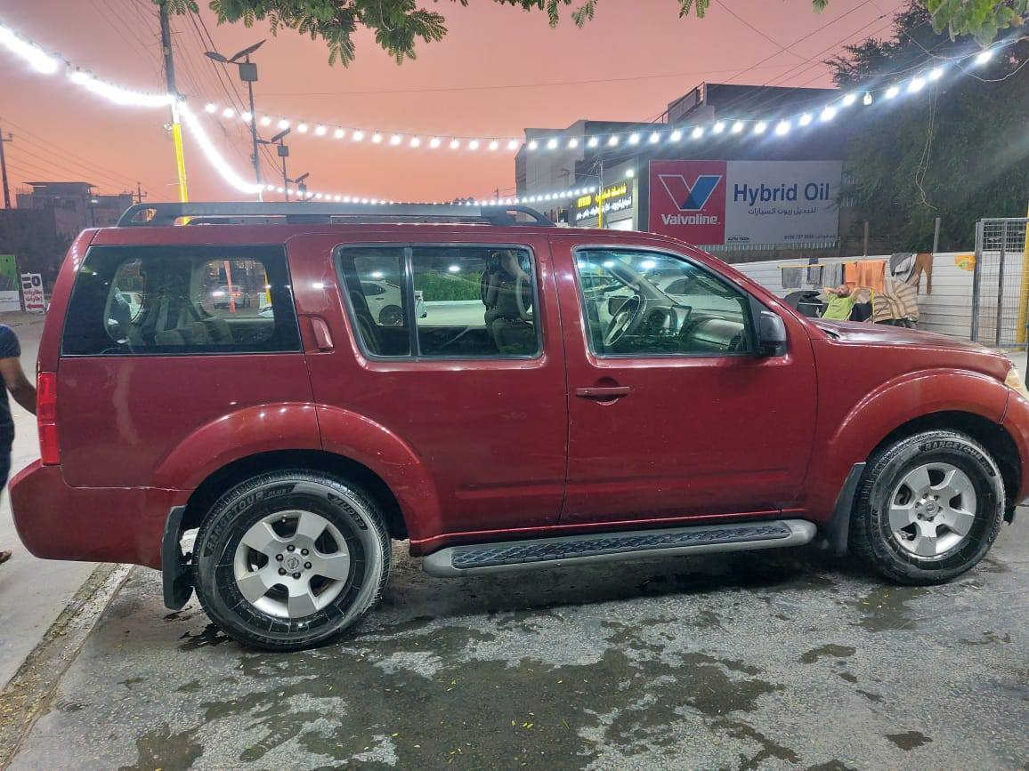 السلام عليكم سياره نيسان بافندر موديل 2008 وارد أمريكي بيها جاملغ سياره خير من الله مكينه كير يخبلن حداديه 50 تبريد شغال علا وضع الشركه شاشه جديده 7 راكب رقم بغداد جديد مكان السياره بغداد الغزاليه رقم الهاتف ***********.     سعرها 80 بيها مجال
