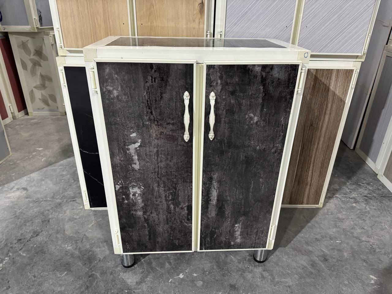 انسب الاسعار فقط لدى معمل النعيمي 

#جزامه المنيوم 
القياس 
الارتفاع 95 سم 👉🏻😉
العرض 70 سم 👉🏻
العمق 40 سم 👉🏻 😍

السعررررر  65😍الف 

التوصيل بغداد مجاني 

التوصيل محافظات (10) الاف فقط 

سقف الأرضي مبطن خشب MDF 💪
الأرجل ستيل 
اليدات بوري ستيل 
الارفف + الظهر كابون 
تريشة الداخل بليت المنيوم وليس كابون 

ملاحظه 🚫👈🏻لون السقف ولون الصفاح مطابق للأبواب وليس (كابون كريمي ) 
يعني الجزامه تجي لون واحد بالكامل كما موضح بالفيديو


**إذا كنت صاحب هذا الإعلان وتريد حذفه لأي سبب، رجاءا أرسل رسالة إلى الدعم الفني**