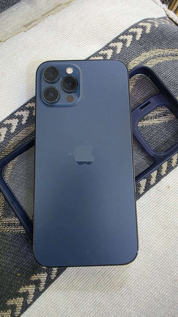 ١٢ برو ماكس ٢٥٦ بي طخه جوة بشاشة مماثرة ابد عليه بلادي ب٤٠٠الف قفل


**إذا كنت صاحب هذا الإعلان وتريد حذفه لأي سبب، رجاءا أرسل رسالة إلى الدعم الفني**