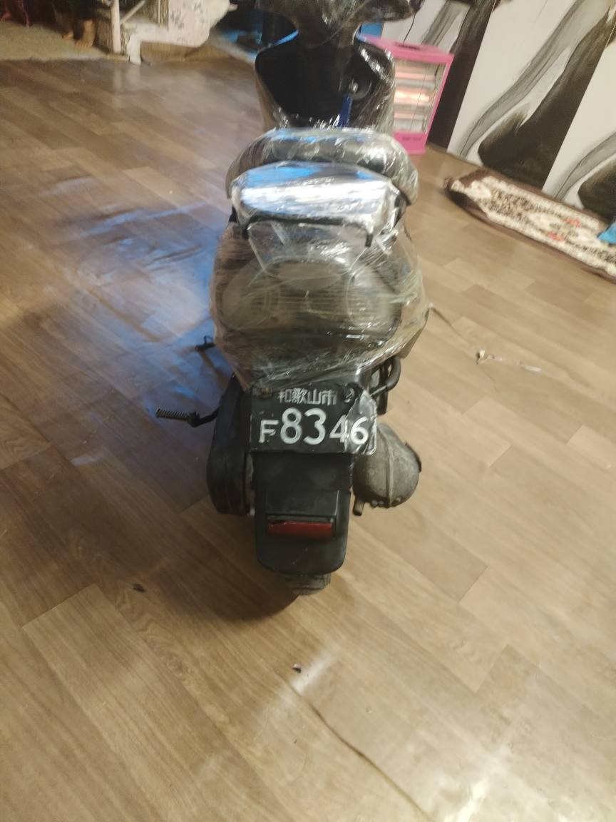 دراجه وزوازه 9 زروف نضيفه بس عوزه باتري  سعر250 العنوان البصره منا ونجم قرب مطعم ورق عنب /*********** البصرة, العراق
