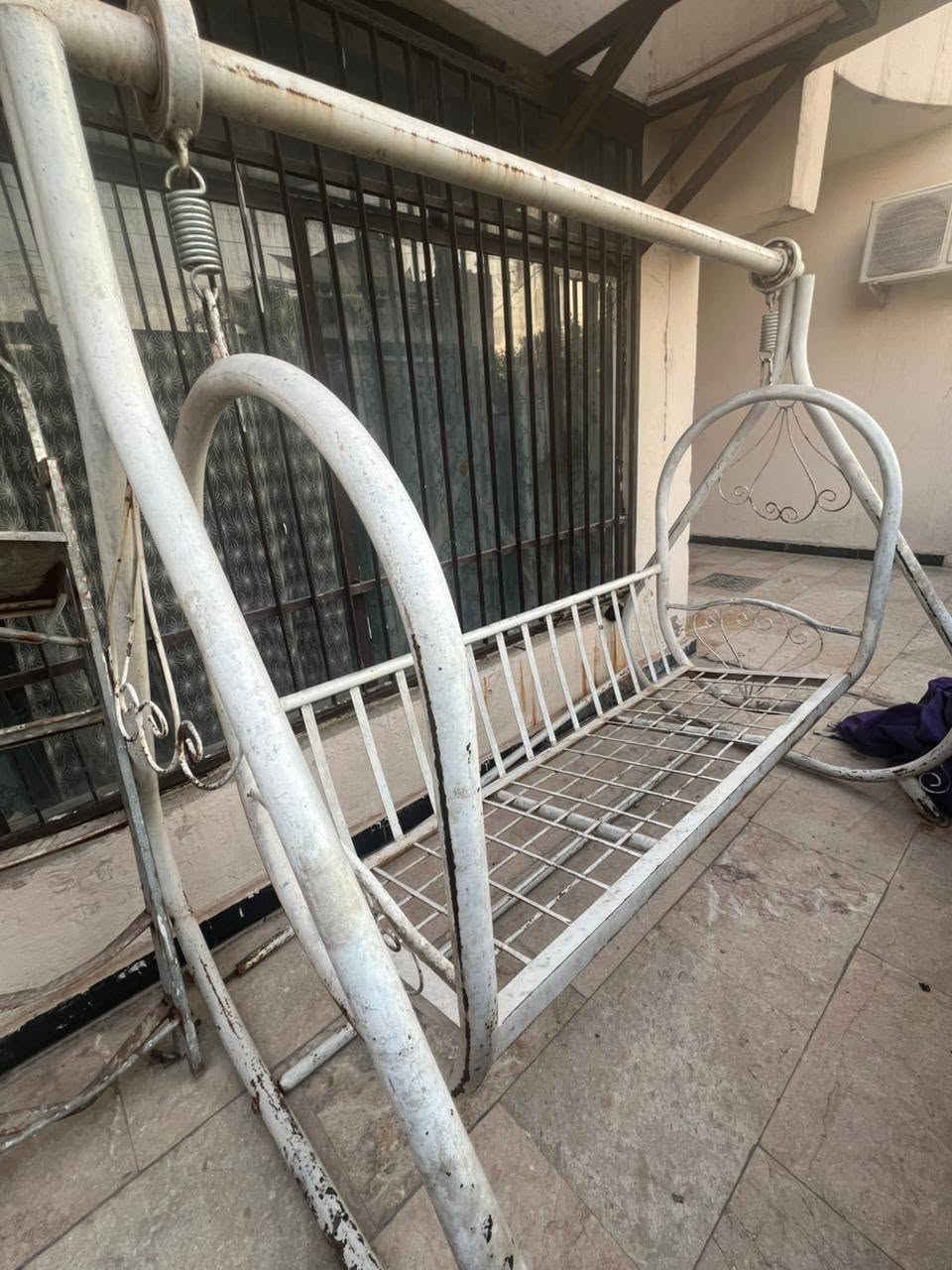 المكينه ٢٠٠ وبيها مجال 
المرجروحه ٧٥ وبيها مجال 
الدراجه ١٥٠ وبيها مجال
التواصل على الأرقام الاتيه : 
*********** اسيا 
*********** الاثير
