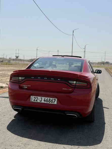 السلام عليكم دوج جارجر مديل 2017رالي كندي فول موصفات 
رادار جانبي فتحه سكف حساسات خلفي معروفه موصفات الرالي 
بيه باب مفتوحه مقسم اوبارد بلجاملغ الخلفي قليل مابين والباقي كفاله عامه ماشيه 136ميل السعر 235 وبيه مجال بسمي مداور ثاني يوم (***********)سياره احله من الصور
