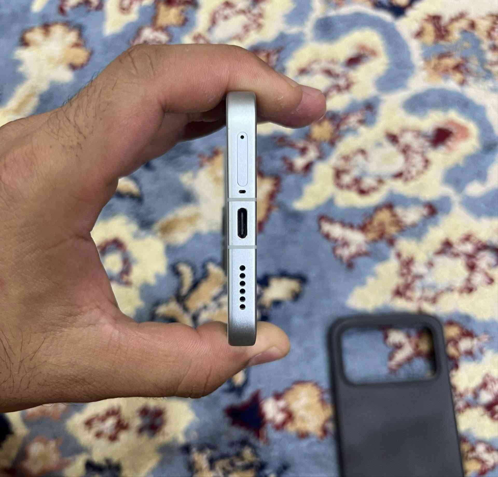 بوكو اف 8 برو
ذاكره 512
نسبه البطاريه 99 
بي مجال للشراي


**إذا كنت صاحب هذا الإعلان وتريد حذفه لأي سبب، رجاءا أرسل رسالة إلى الدعم الفني**