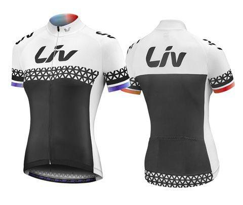 السلام عليكم متوفر✅
شورت تعلاكه / XL
دريس    / XL

خدمه التوصيل الى جميع المحافظات🚚
واتساب ***********📲
