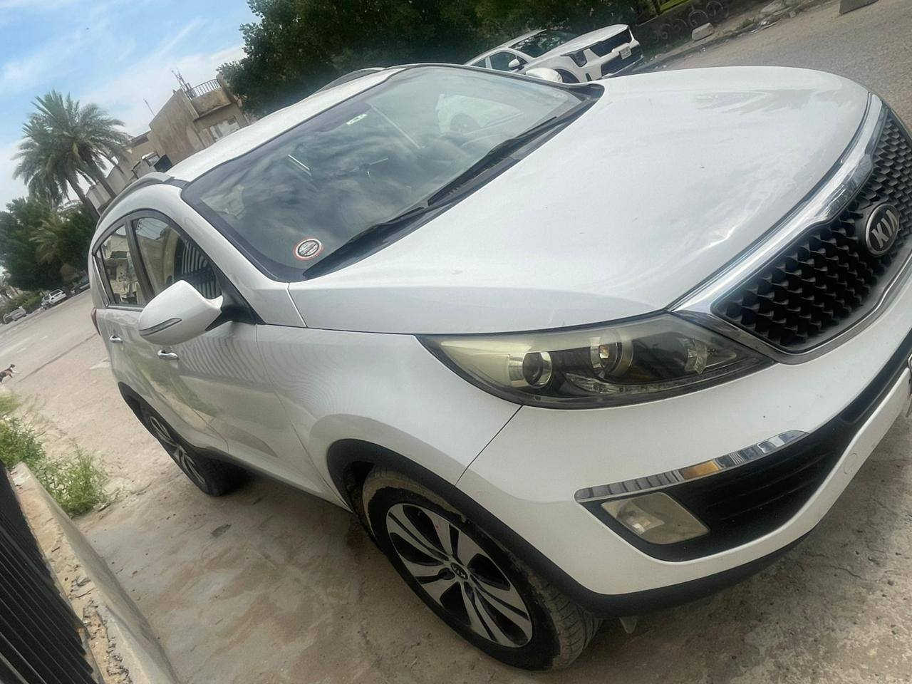 السلام عليكم
سبورتج ٢٠١٢ رقم بغداد خليجي كير مكينه صدر تبريد خير من الله عليها ادامه كامله رقمها حلو بيها نص جاملغ خلفي صبغ ونص الباب
السعر ١٢٨
مكان السياره بغداد السيديه
***********
