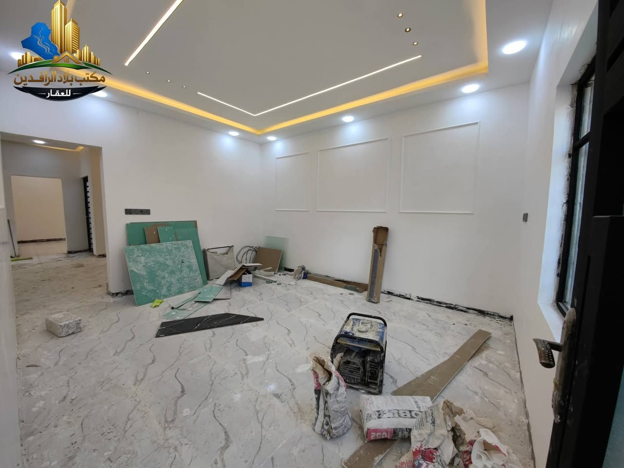 ⛔إعلان حصراا لديناا. للتميز عنوان.
 دار للبيع في الموصل حي الملايين الثانية . قرب مجمع الملك . المساحة 135م واجهه 10م  6 غرف نوم واستقبال وهول وصحيات ومطبخ . بناء حديث . للإستفسار الإتصال على الأرقام .#مكتب_بلاد_الرافدين_للعقار
البناء الجاهز مقابل الكمارك مجاور تيم مارت .
***********
***********
