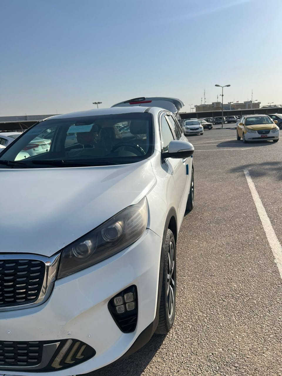 للبيع كيا سورنتو 2020  فوول عدا البصمه مكينه 6سلندر  وكير جدد ( وحداديه هيه و تخم تاير صارلي 12 يوم من شادهن ) تبريد ❄️ ثلج 7 راكب 3 قطع تبريد ويل كب كروم رقم نكليزي مشروع وطني وين ماكان تتحول السياره متجيه ومصبوغه عام سياره نضيفه وحلوه مال جناي احلى من الصور السعر 160   بيها مجال مكاني بابل حله ***********
