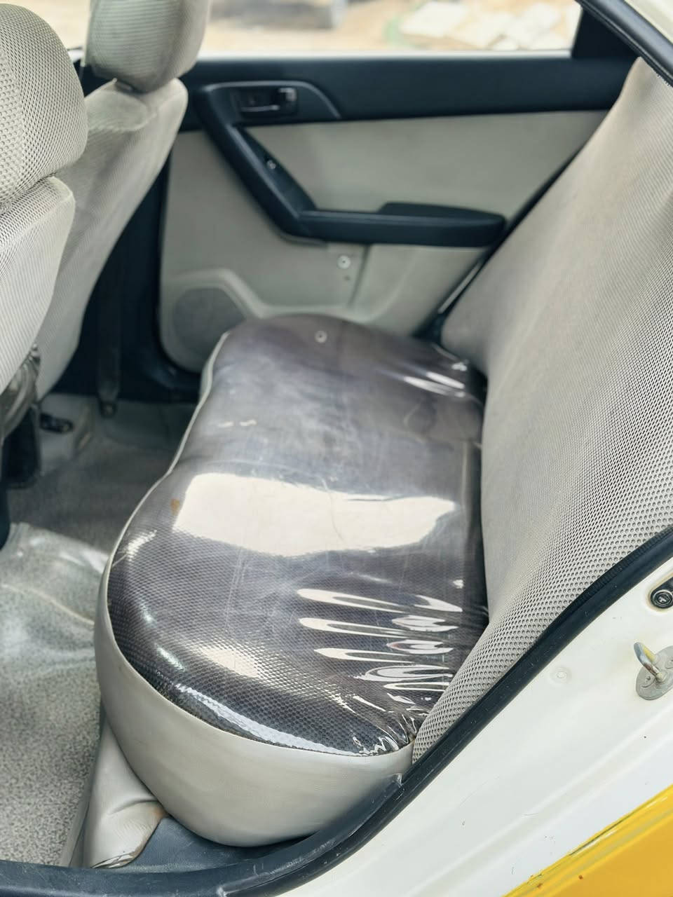 السلام عليكم للبيع سيراتو خليجي 2010
رقم قادسيه.نكليزي تحويل مباشر مصفره هيئه وغرامات. ضربتها جاملغ امامي. كامره دواره شاشه محرك 1600 محرك وكير شرط. حداديه تخم تاير.سنتر لك كله شغال  السياره مال جناي مكاني السماوه الرميثه السعر 74اوبيها مجال. 

***********

***********
