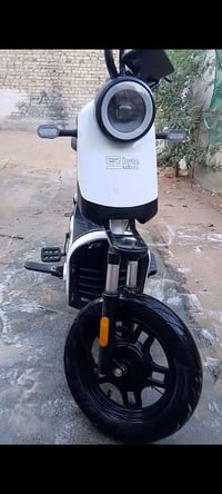 دراجه شحن • حجم ١٦ • ٤ بطاريات