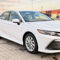 كامري ٢٠٢٤ • ماشي ١٨ ميل • ضرر بابين