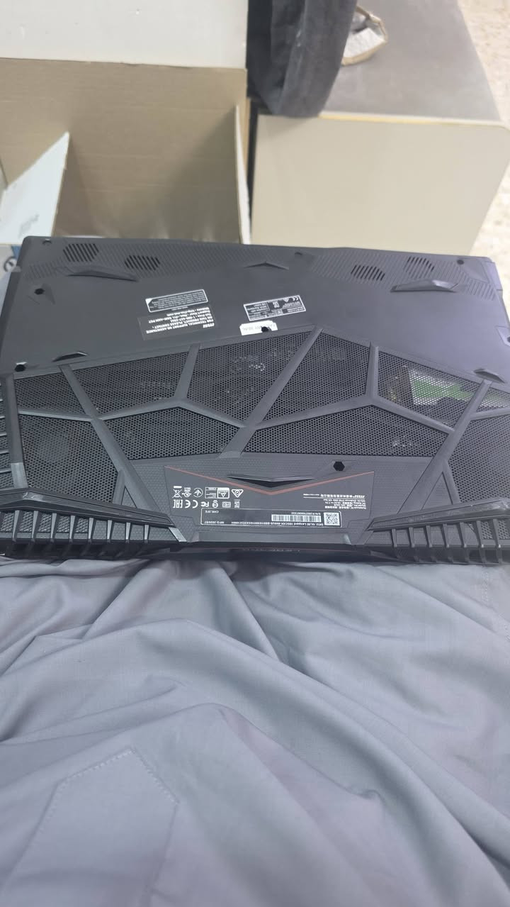 للبيع msi gl65 then
Ci5 th10 
هارد ssd512+hhd 1TB
كرت شاشه 1650 4Gb
حجم 15،6
نضافه 99%
السعر 700 الف 
مكان بغداد الدورة لايوجد توصيل


**إذا كنت صاحب هذا الإعلان وتريد حذفه لأي سبب، رجاءا أرسل رسالة إلى الدعم الفني**