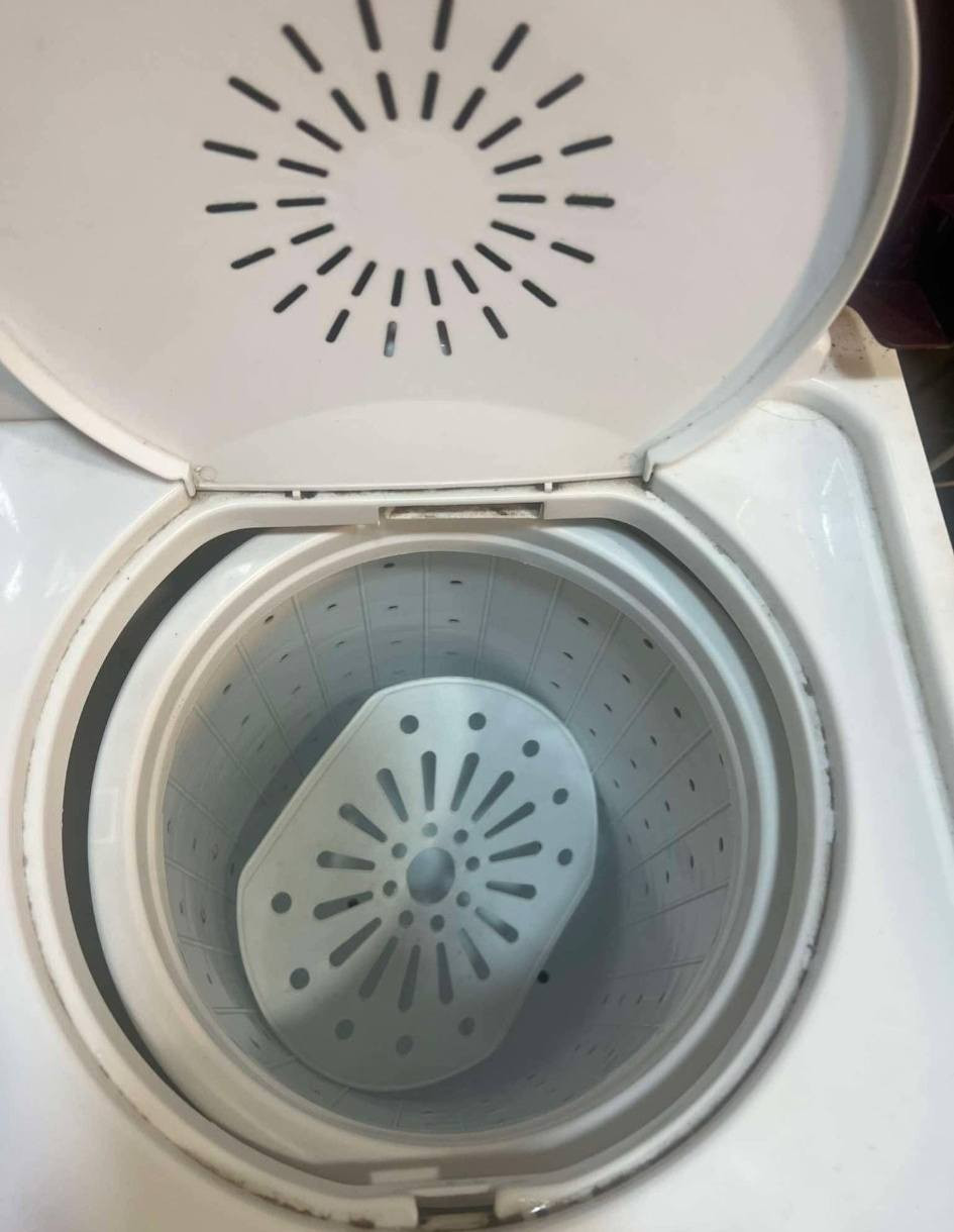 غساله فووول غسل وتنشيف نظيفه سعرها ٩٠قفل وكيزر نظيف سعره 65قفل  العنوان بغداد الكرخ للاستفسار خاص


**إذا كنت صاحب هذا الإعلان وتريد حذفه لأي سبب، رجاءا أرسل رسالة إلى الدعم الفني**