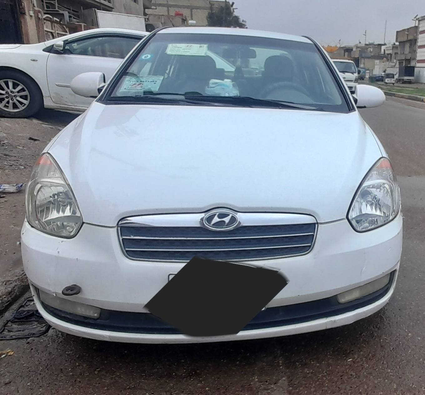 اكسنت 2009 خليجي.
🟩🟩
مواصفات الاعتيادية
رقم جديد تحويل ثاني يوم
سياره جديد بحاله الزيرو بيها صبغ بسيط بهلال الجاملغ موضح بالصور  ومكينه بيها بخار والجاملغ الامامي مصبوغ سعرها معقول وبالعافيه على الياخذها .
-----------------------
مكان السياره بغداد شارع ركن الابيض.
----------------------
رقم صاحب السياره 
***********
---------------------
سعر السياره 87ورقه وبيها مجال 
----------------------
