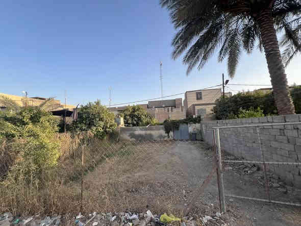 اعلان من #النيزك_للعقار لبيع وشراء الاراضي و الدور الزراعية والسكنية والمقاولات العامة 
--------------------------------------------
دار للبيع   بموقع ممتاز 
موقع البيت - صلاح الدين - قضاء بلد - شارع الضلوعية الرئيسي 

يتكون الطابق الارضي :
-استقبال
- غرفة عدد 1 
- مطبخ 
- صالة كبيرة
- صحيات 
-منور   

مساحة البيت : 200م

📄 نوع العقار : سند طابو صرف

--------------------------------------------
للاستفسار والتواصل : *********** - ***********

او زيارة مكتبنا الكائن في - صلاح الدين - بلد - شارع الامير - مقابل عيادة الدكتور قاسم حاتم
