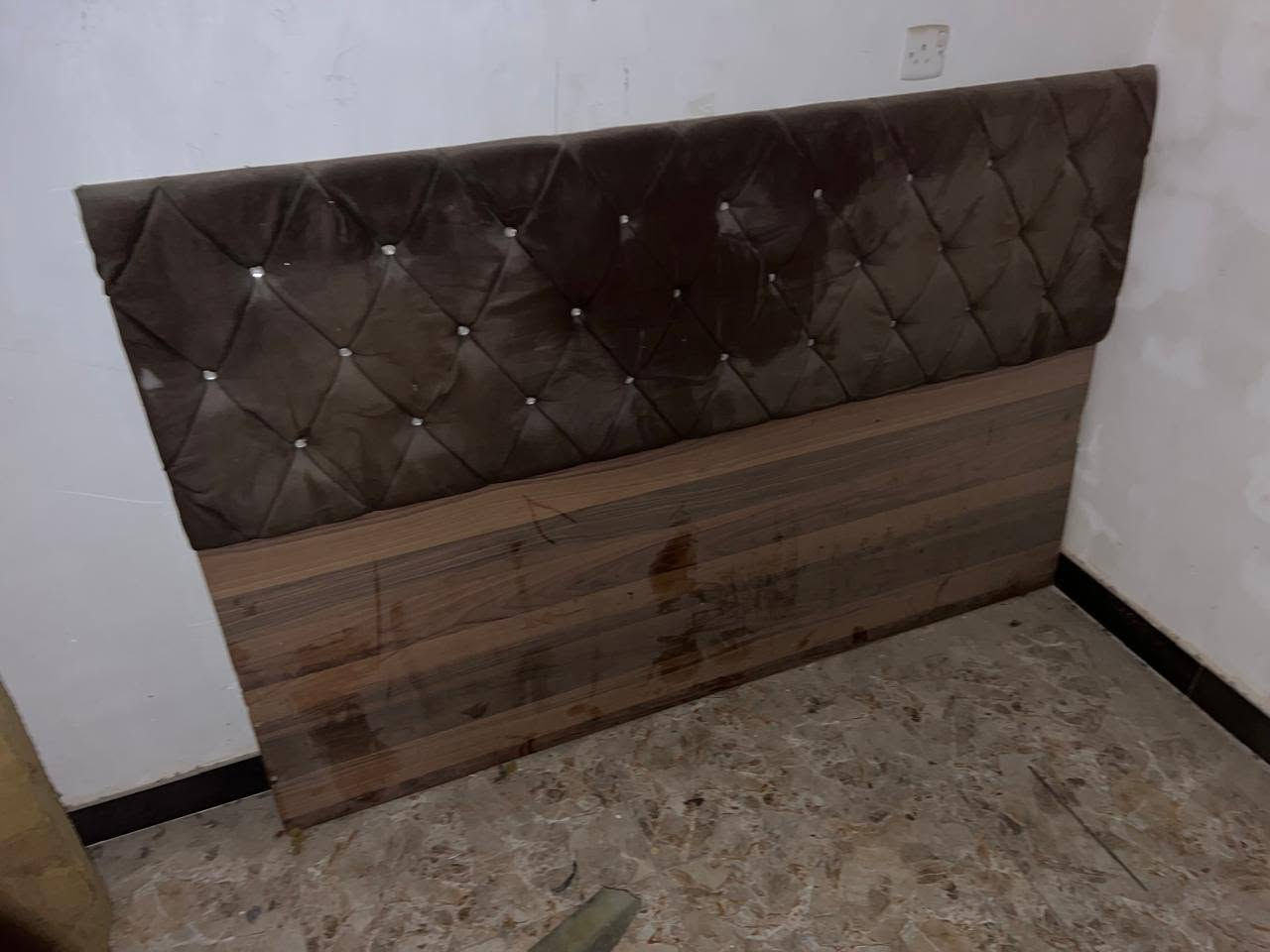 غرفه تركي نضيفه وياها دوشكهه ب200


**إذا كنت صاحب هذا الإعلان وتريد حذفه لأي سبب، رجاءا أرسل رسالة إلى الدعم الفني**