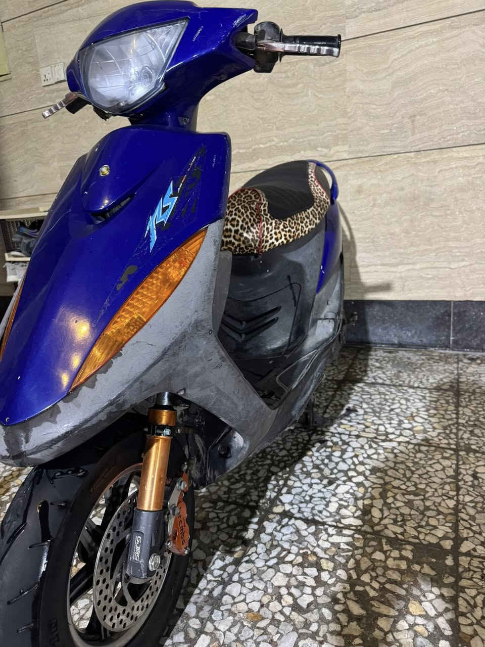 سلام  عليكم  ماكس عدلة 120بلادية بيها تزويد اصلي. اجه بيها من رمبة كفاله عامة من كل نقص كهربائيات. نكرة سلف. كله شغال 
الاستفسار ***********او***********
مكاني بغداد الجديدة المشتل اتصل وبل خدمة
