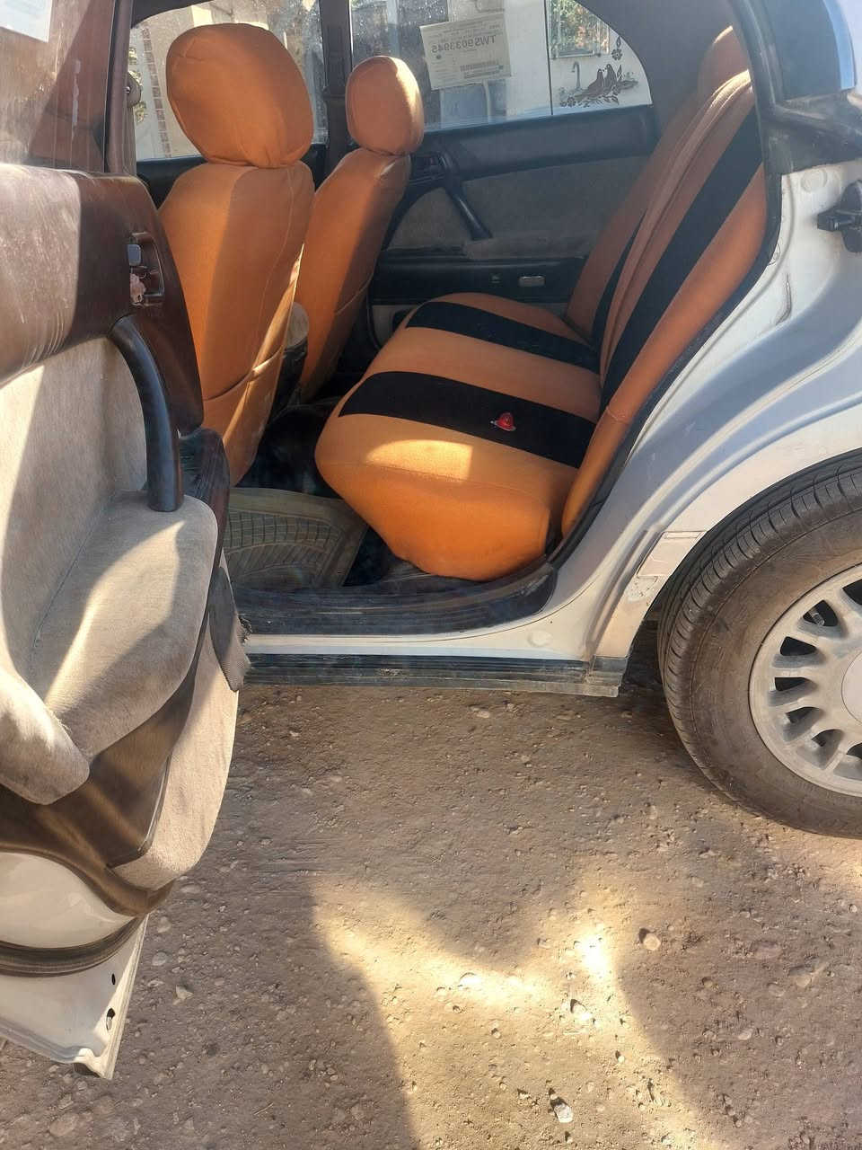 السلام عليكم 
بطه موديل 92 متصل .
خاليه من نقل الجثه وبقيه المواضيع 
رقم انبار سنويه مجدده  .
الكل شغال عدا التبريد .
السعر 55 وقابل للتفاوض .
الرقم ***********
